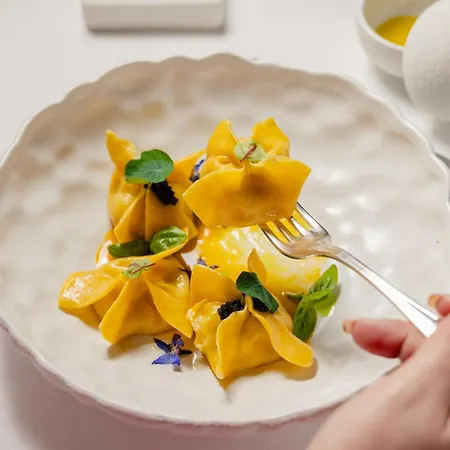 Otel Chateau Monfort - Relais & Chateaux Milano