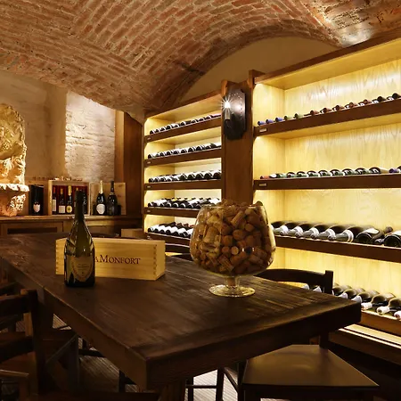 Chateau Monfort - Relais & Chateaux Otel