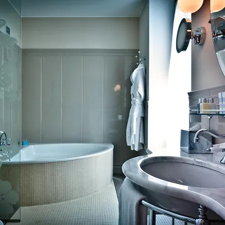 Ξενοδοχείο Chateau Monfort - Relais & Chateaux 5*