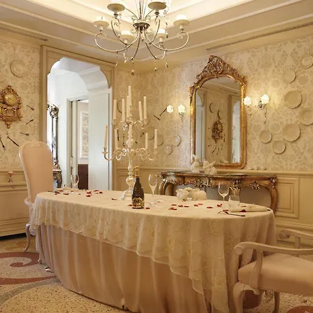 Hotel Chateau Monfort - Relais & Chateaux Milano