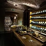 蒙福特城堡罗莱夏朵精品酒店集团 酒店